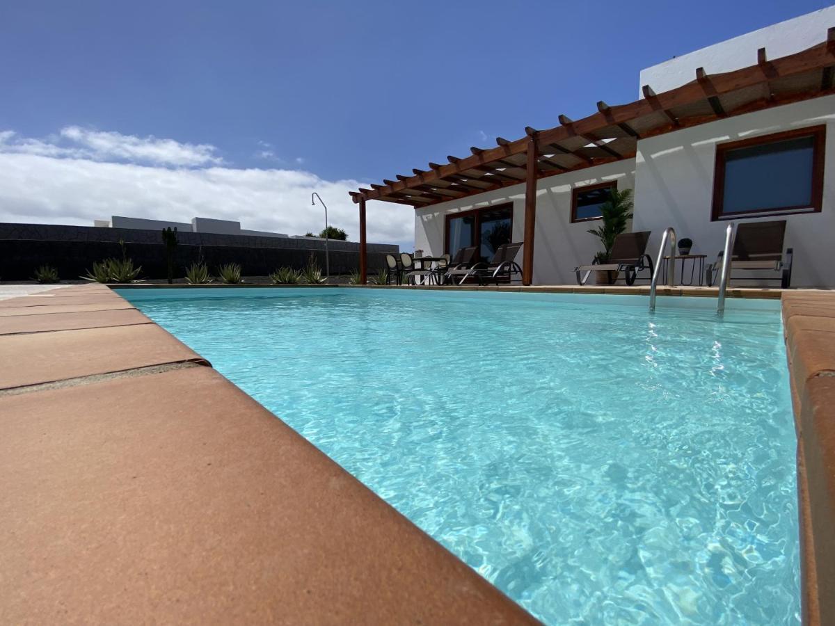 Villa Capri By Villalia Playa Blanca  Exterior photo